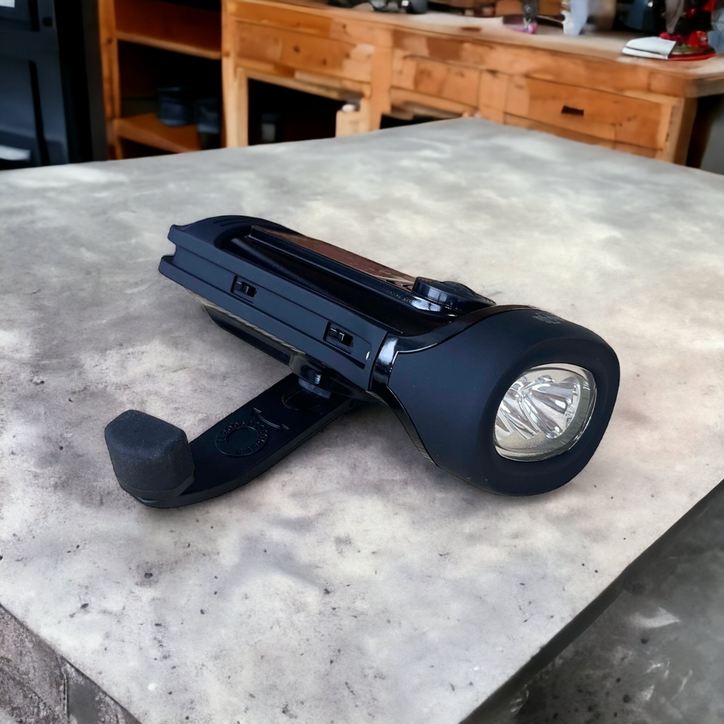 Barracuda - Solar & Wind-up LED Torch